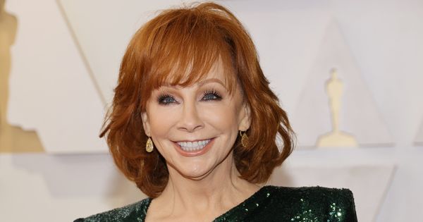 Reba McEntire dedicates performance on ‘The Voice’ to late mom, makes fans wish for heavenly chat