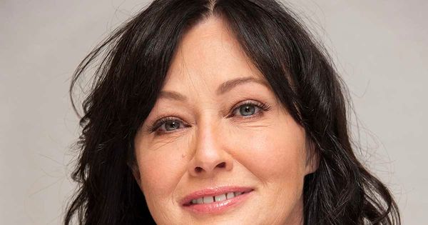 Shannen Doherty Wants to 'Embrace Life' as Cancer Has Spread to Her Bones
